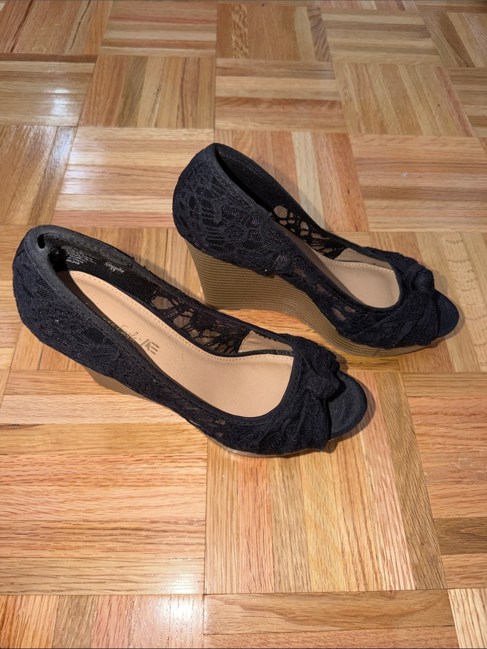 American Eagle By Payless Black Lace Peep-Toe Wedge Heels - Picture 2 of 5